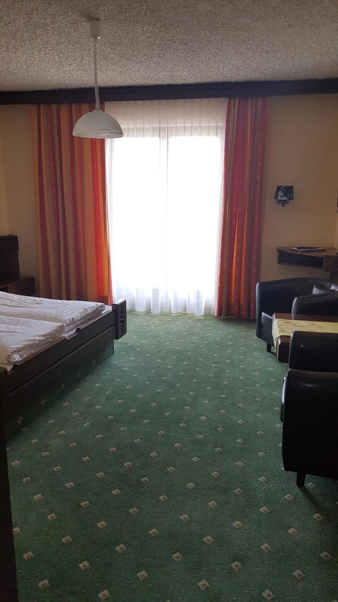 Hotel Kanz Villach Exterior photo
